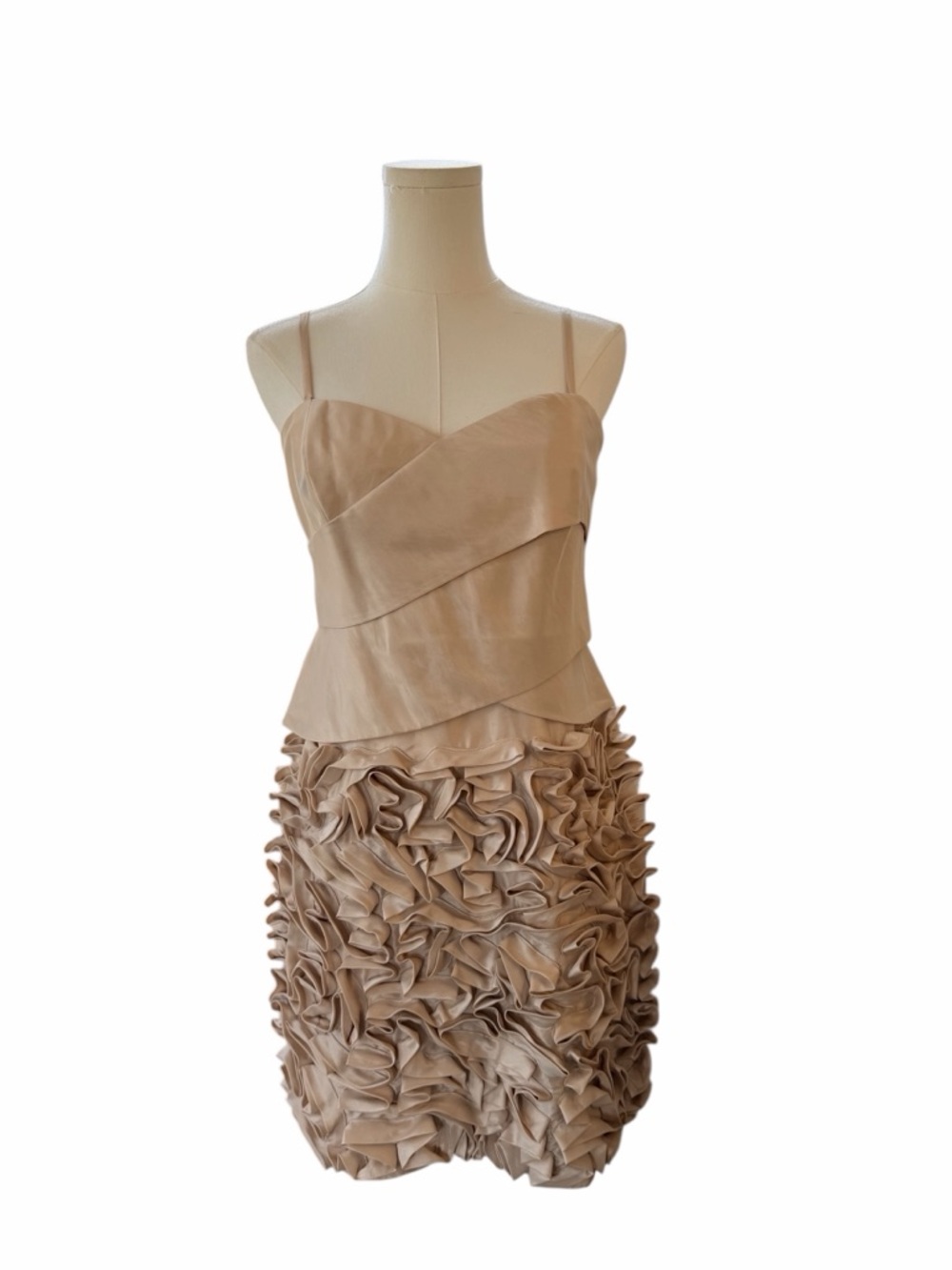 Laundry by Shelli Segal Champagne Ruffle Cocktail Dress Size 8 Graduation Prom